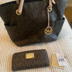 Michael Kors Handbag & Wallet